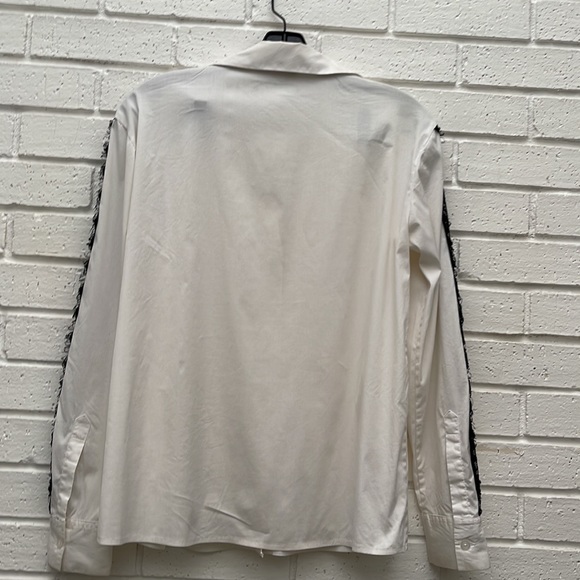 Woman’s Dkny white long sleeve shirt - Picture 2 of 10
